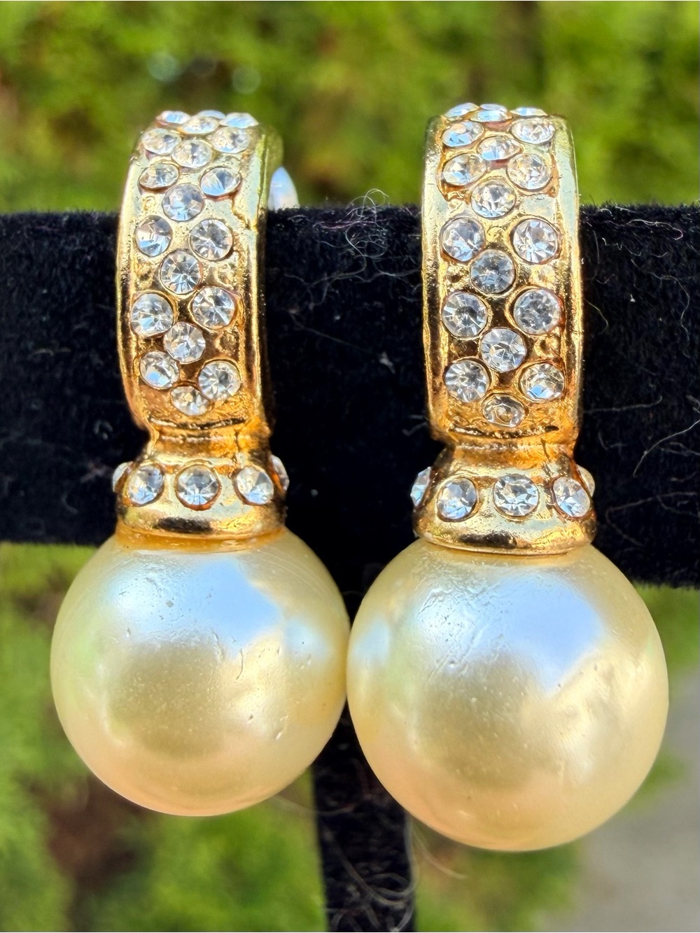 Vintage Gold Crystal & Faux Pearl Drop Earrings - 7/8”